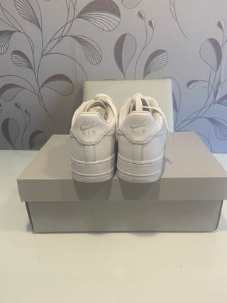 Nike Air Force 1 blancas