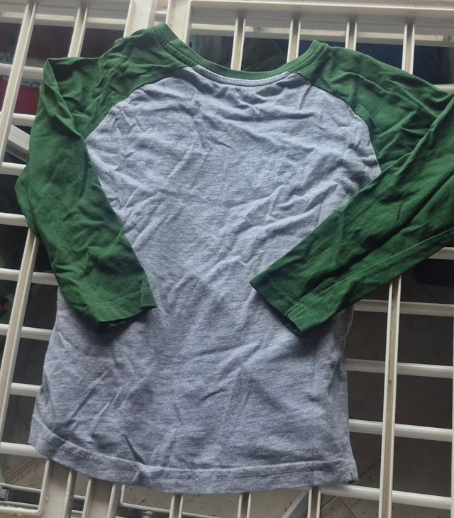 Camiseta manga larga niño - verde gris