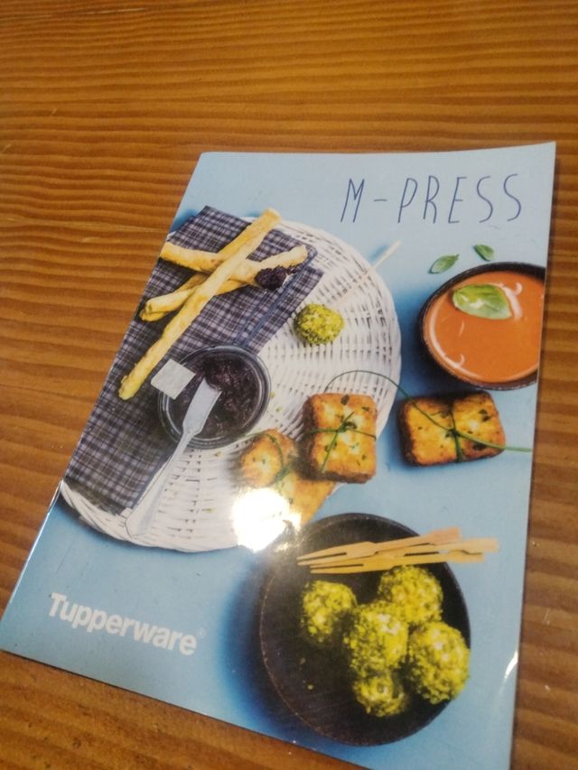 Libro Recetas M-Press Tupperware