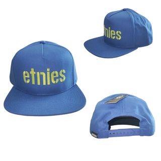 Gorra Etnies visera plana