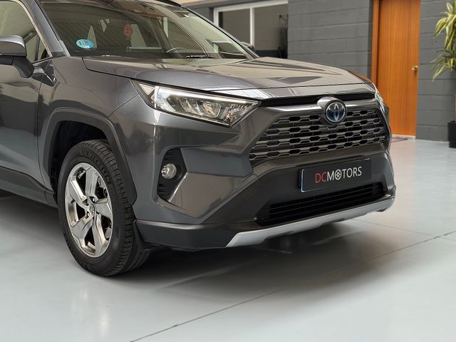 TOYOTA Rav4 2.5l 220H Advance