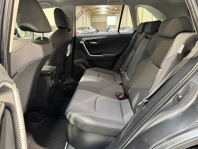 TOYOTA Rav4 2.5l 220H Advance