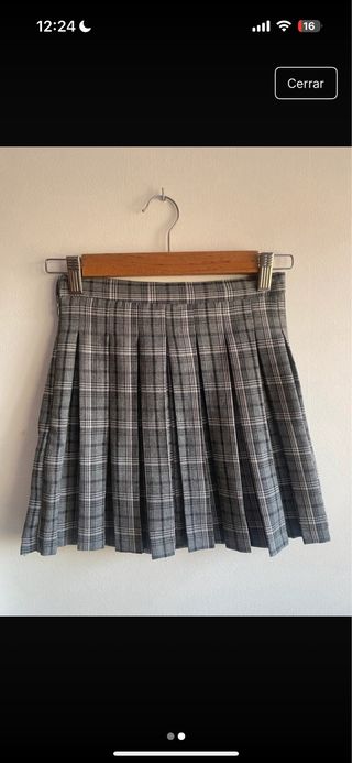 Falda tableada gris y negra
