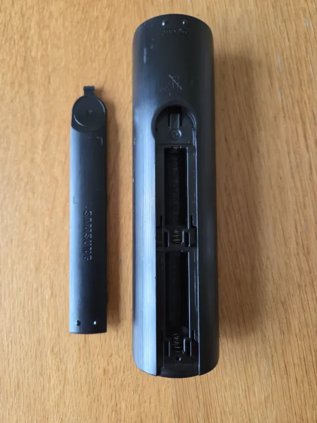 Comando Samsung UNIVERSAL NOVO. Tenho 2 unidades