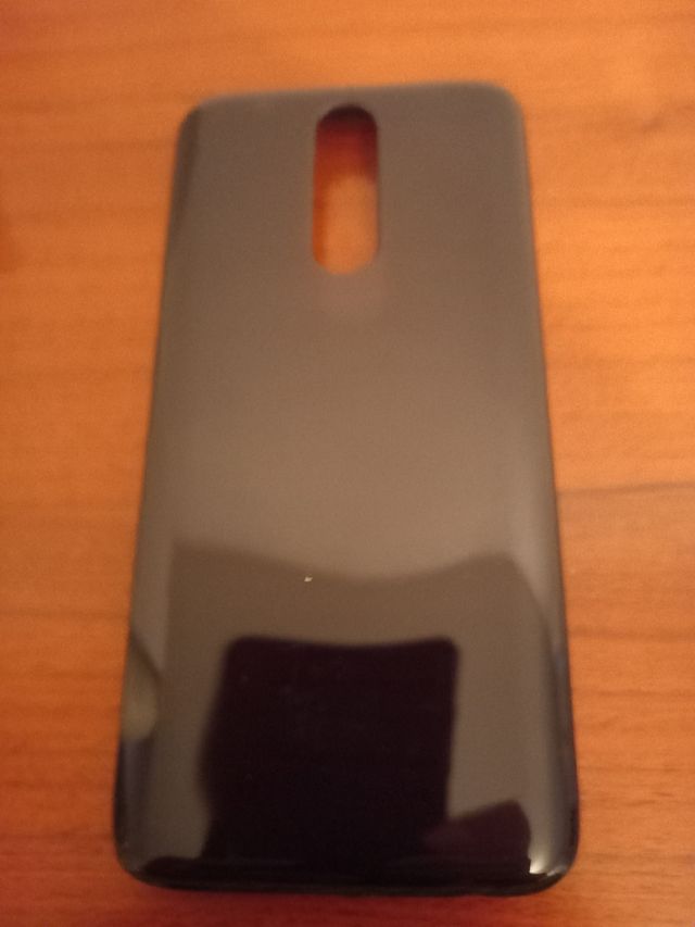 Funda movil Xiaomi Redmi 8 negra - Nueva