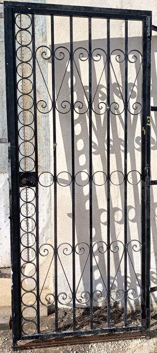 Puerta hierro forja antigua