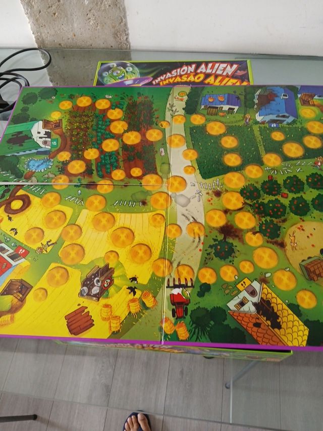 Invasión Alien - Juego de Mesa Goliath