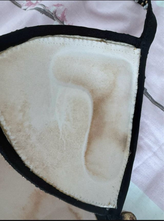 Bikini fitness negro y dorado