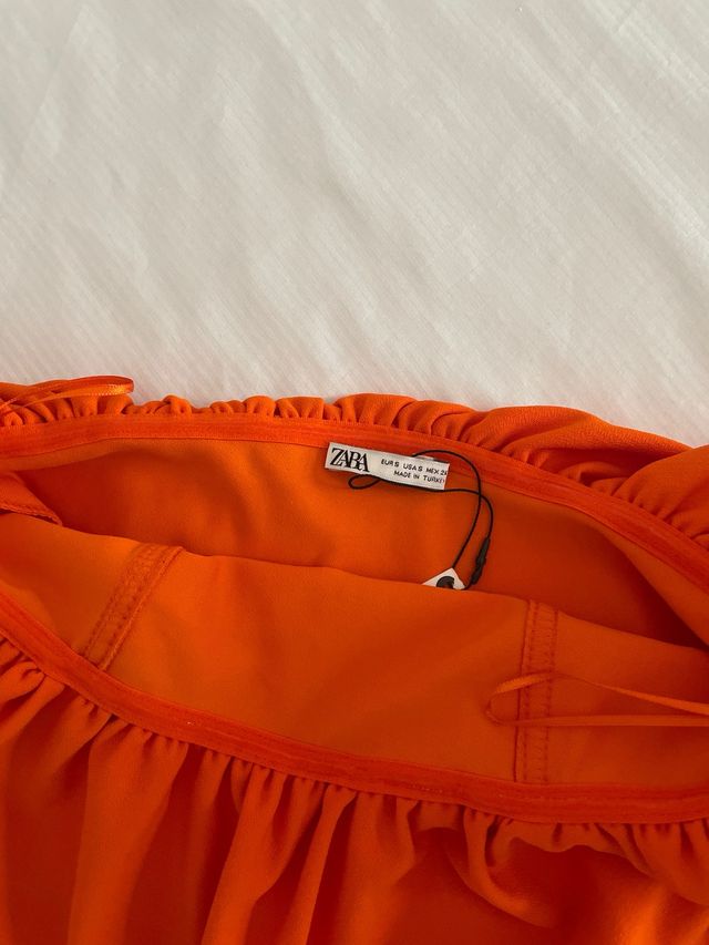 Tampo laranja Zara 
