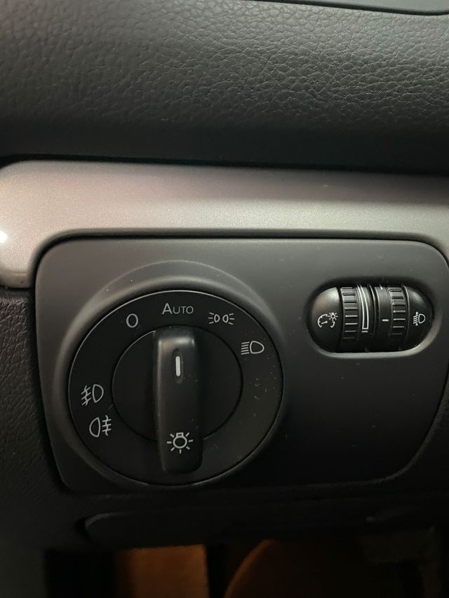 VOLKSWAGEN Golf 1.6 TDI 105cv DPF DSG Sport