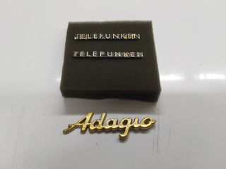 Anagramas radio antigua Telefunken Adagio