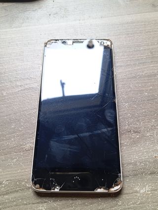 2 móviles usados - BQ Aquaris VS + Wiko