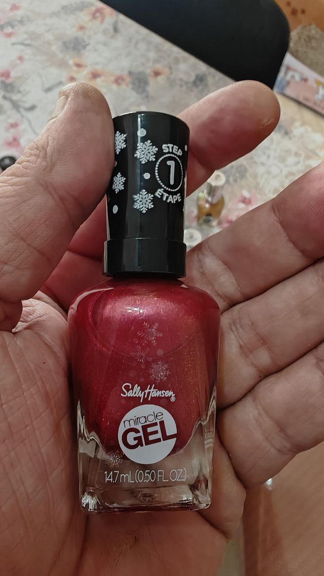 gel de uñas Sally Hansen - Rojo y Dorado