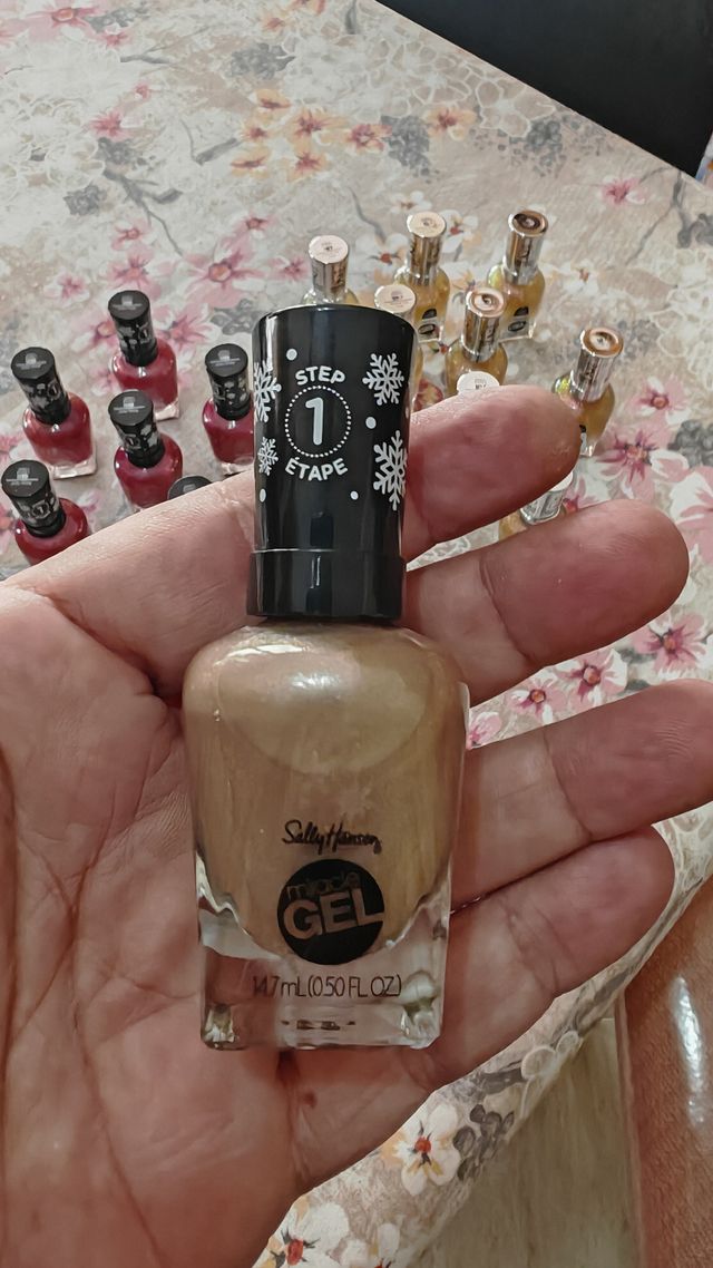 gel de uñas Sally Hansen - Rojo y Dorado