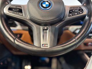 BMW 330e xDrive TOURING TECHO ENGANCHE INDIVIDAL 