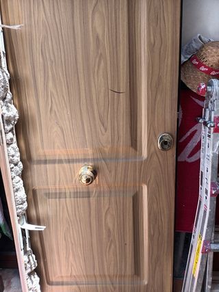 Puerta blindada usada