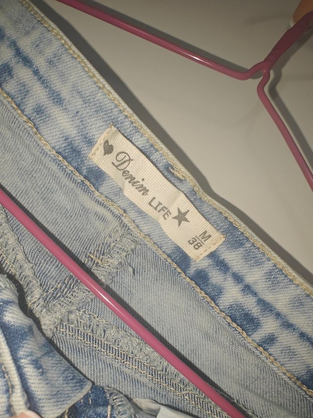 Shorts vaqueros rotos-calaveras