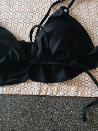 Bikini nero sopra - nuovo