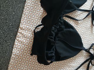 Bikini nero sopra - nuovo