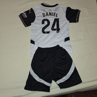 Uniforme Valencia CF Puma Jr. talla 3-4años