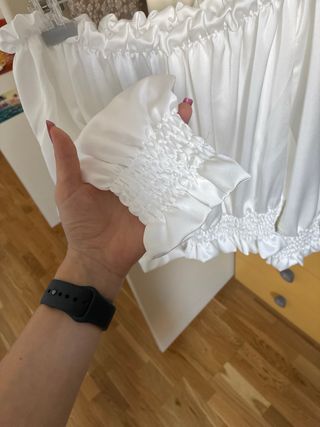 Top bianco scollo a barca