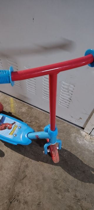 Patinete Spiderman