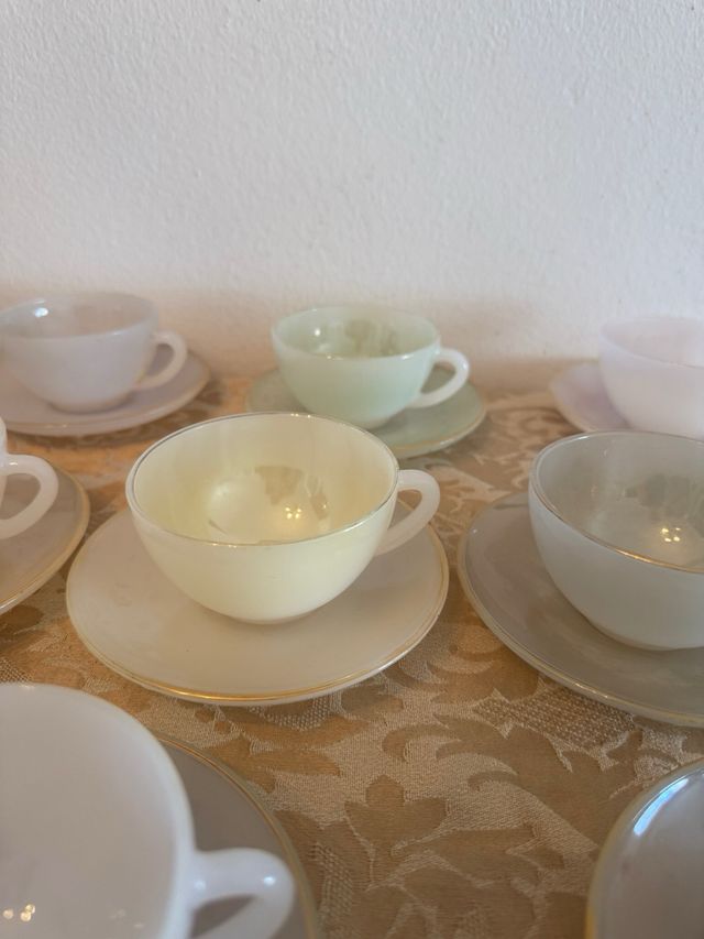 Juego 6 tazas opalina vintage