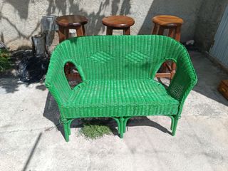 Sofá mimbre verde jardín