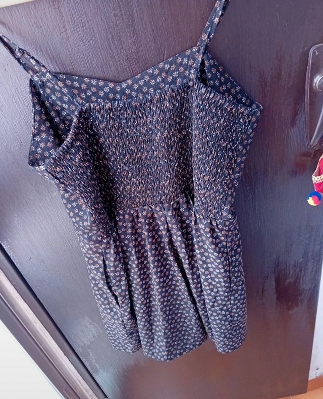 Mono negro estampado flores