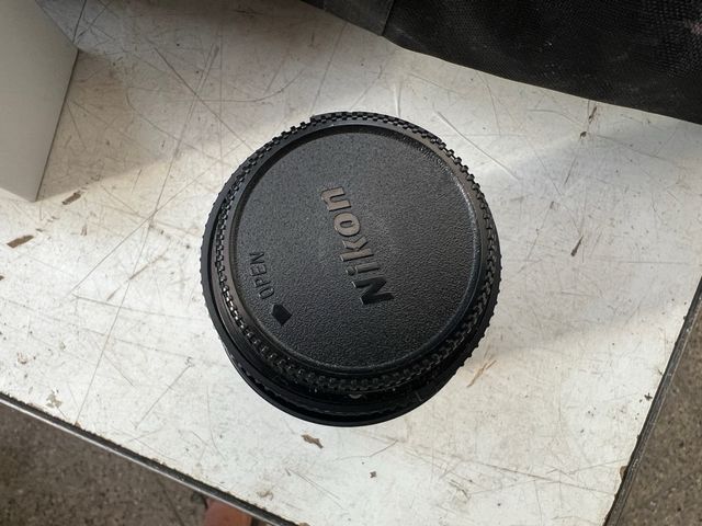 Objetivo Nikon AF Nikkor 75-240mm