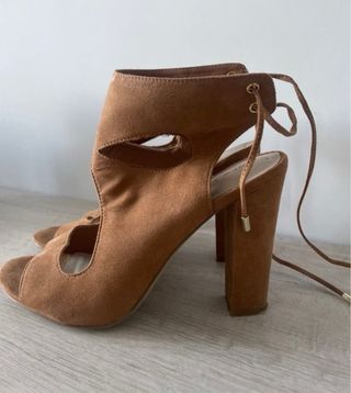 Sandalias tacón camel nº39