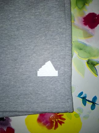 Shorts Adidas Gris - Cortos Deportivos