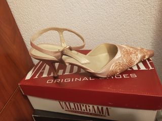 Zapatos y cartera beige mujer talla 40