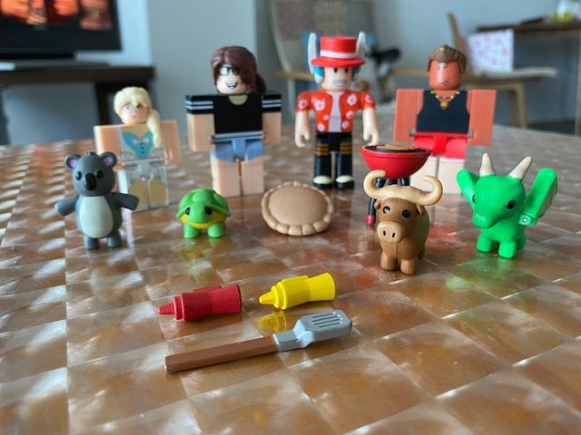 Roblox Adopt me Backyard BBQ set completo + regalo