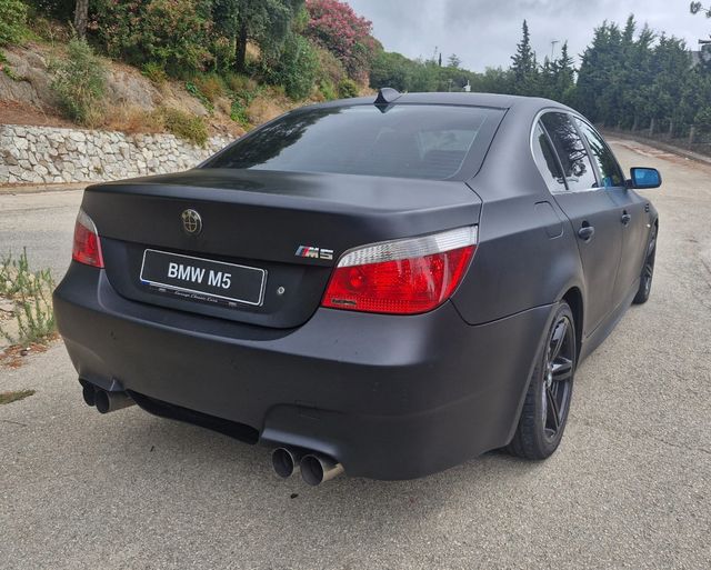 BMW 525i e60 Look M5
