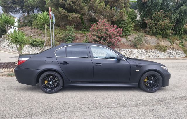 BMW 525i e60 Look M5