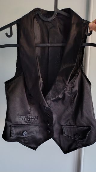 Gilet nero lucido