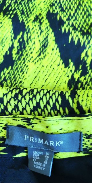 Falda Primark serpiente XXL  lima fluor 