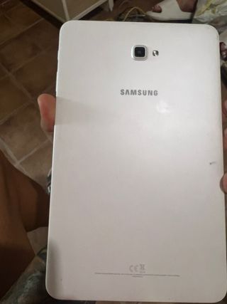 Tablet Samsung Galaxy Tab blanca - pantalla rota