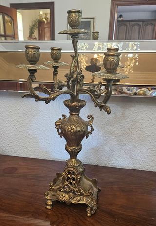Orologio e lampadari in bronzo dorato