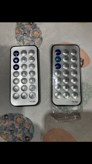 Altavoz COV portátil con ruedas