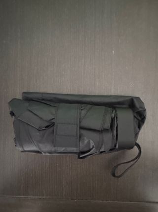 Mini paraguas negro plegable
