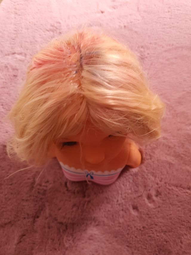 muñeca de niñas para maquillar