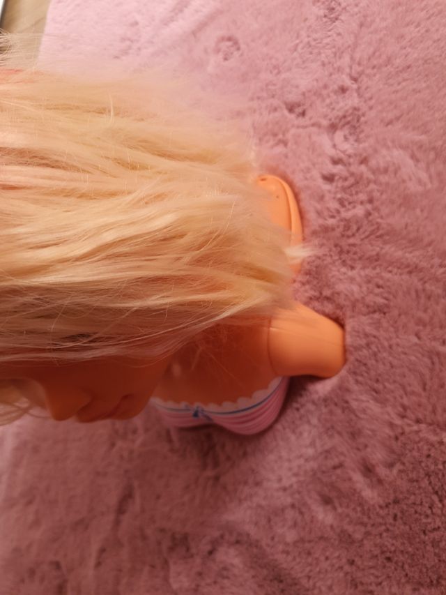 muñeca de niñas para maquillar