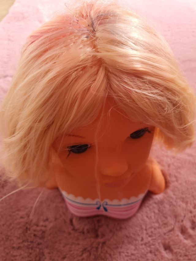 muñeca de niñas para maquillar
