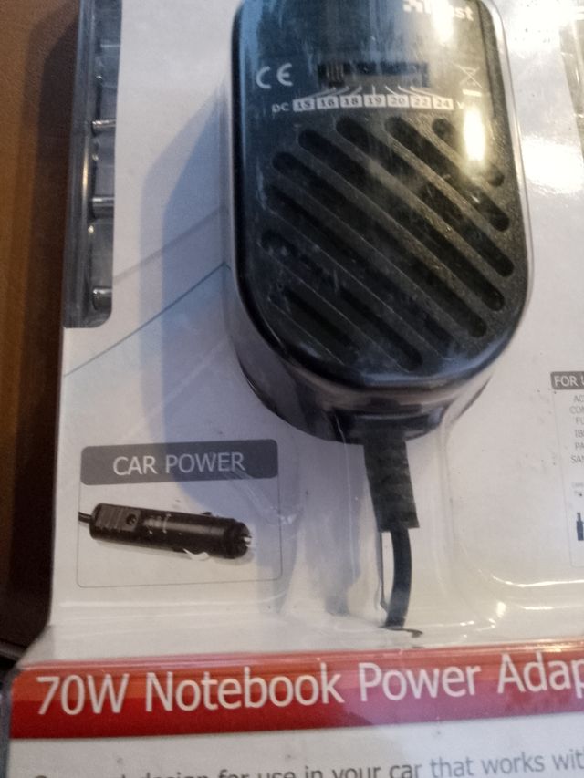 Carregador universal para computador portátil Netbook Trust 7