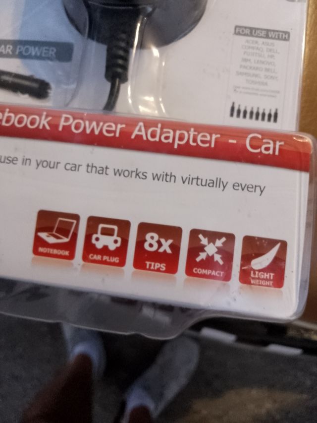 Carregador universal para computador portátil Netbook Trust 7