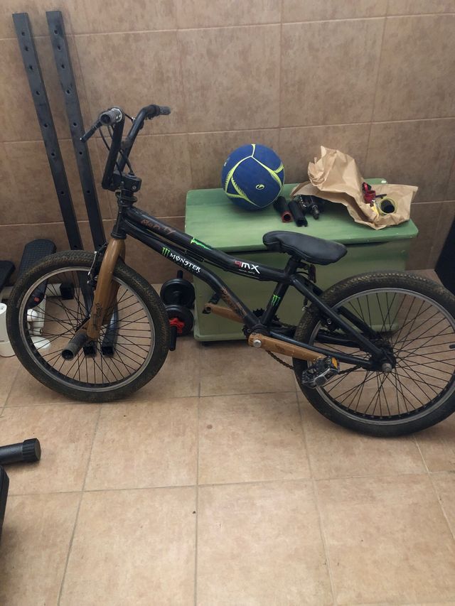 Bicicletta BMX Monster Energy