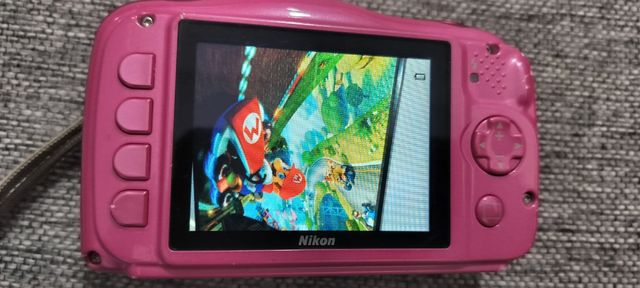 Cámara Nikon Coolpix W100 rosa