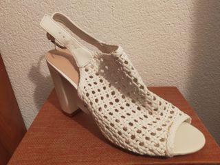 Sandalias blancas tacón ancho - número 41